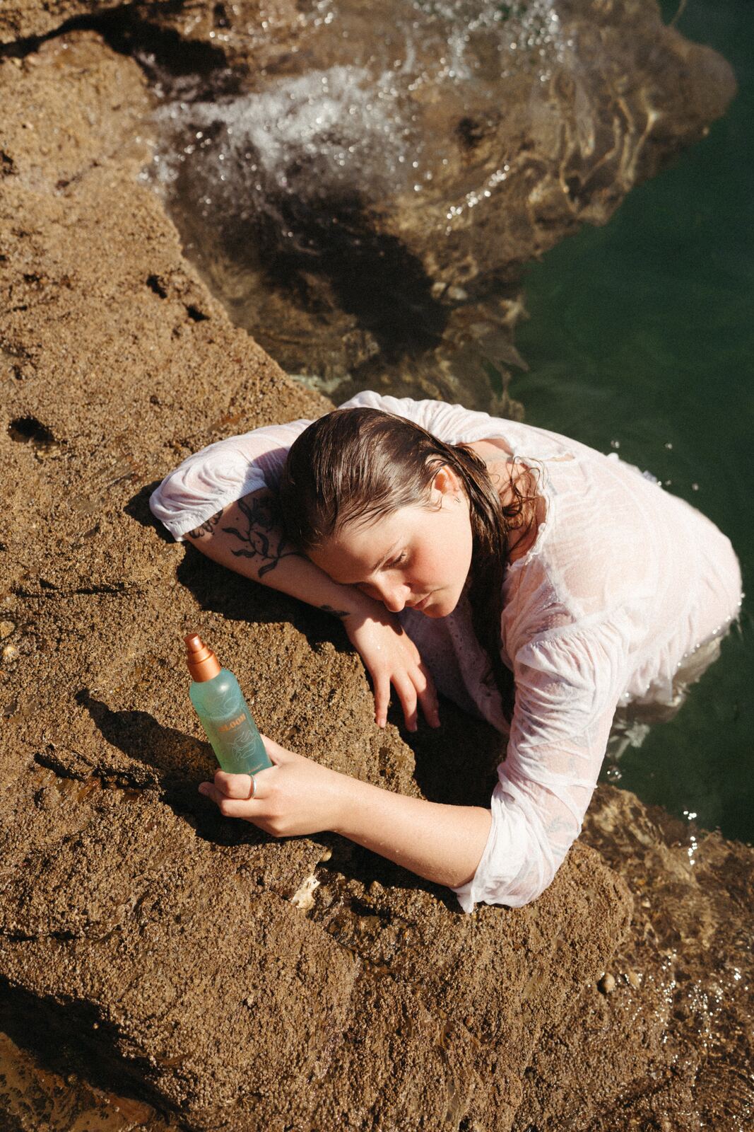 Bloom · into the sea